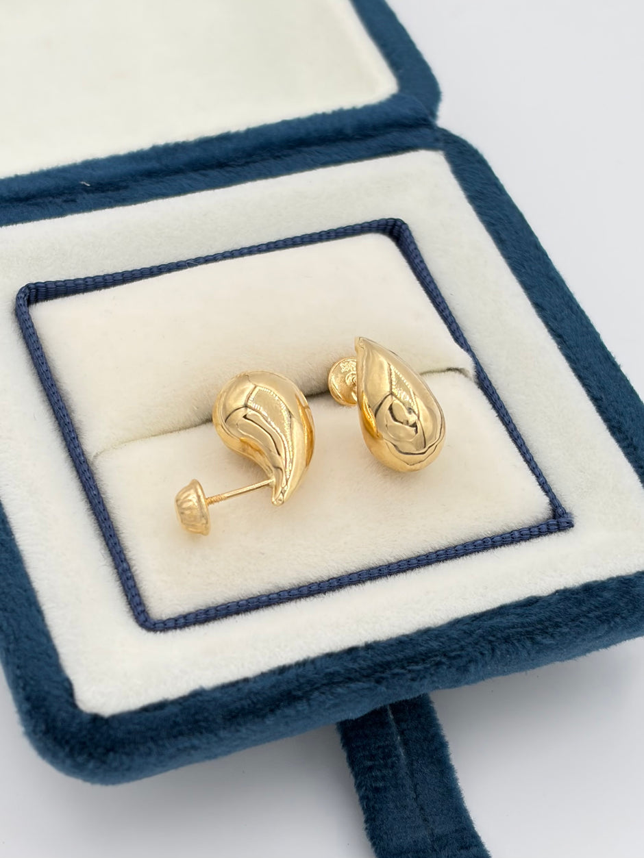 Topos gotas Oro amarillo 18k 1,86 Gr / 8 mm