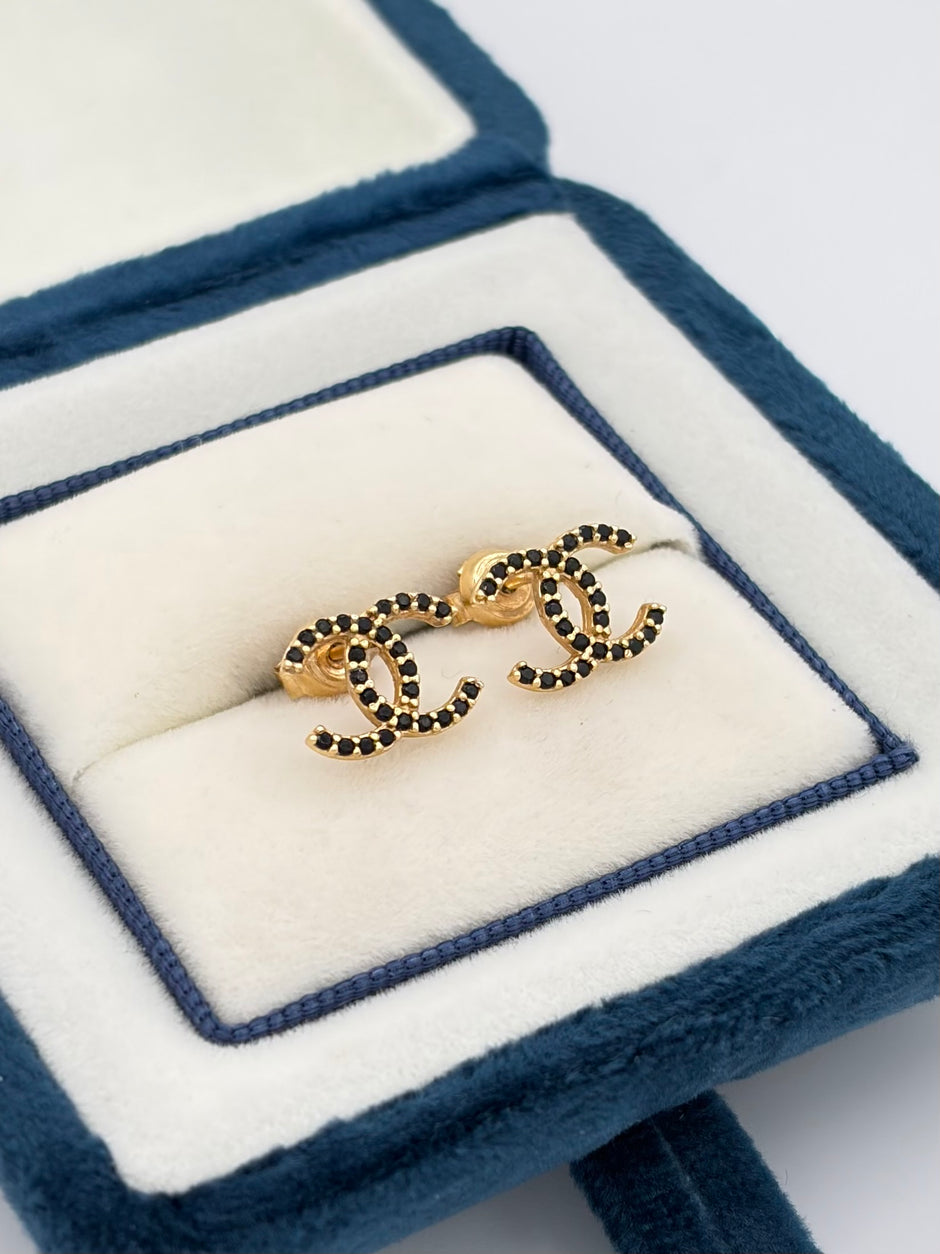 Topos chanel circones negros  Oro amarillo 18k 1,74 Gr / 11 mm