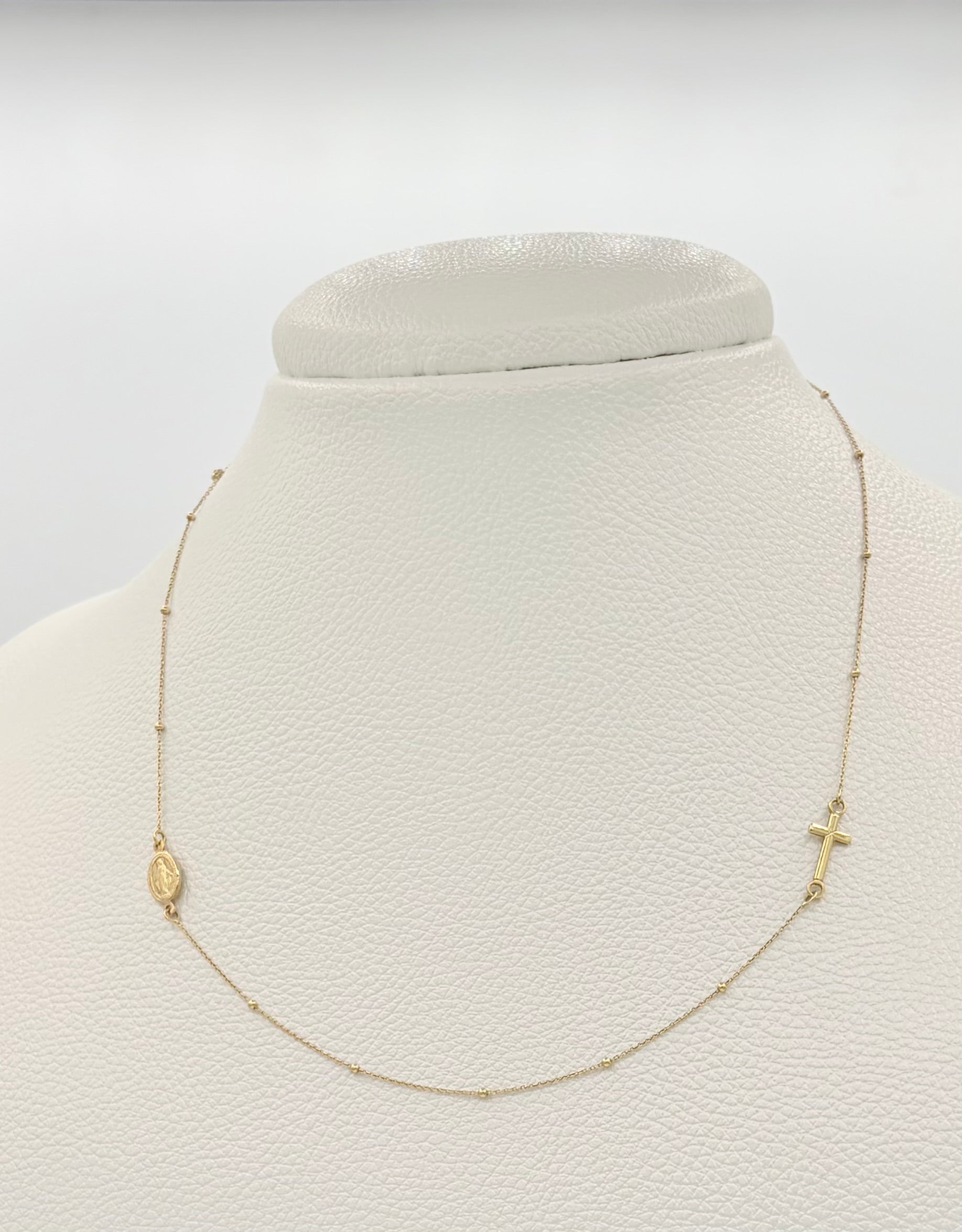 Cadena It tipo denario con balineria lisa Oro amarillo 18k 2,01 Gr / 1,0 mm / 40 Cm