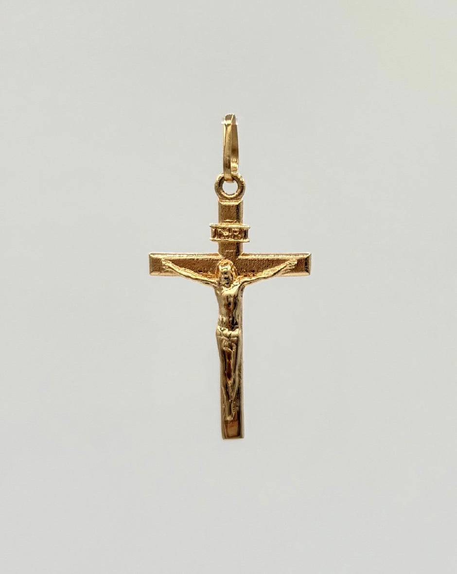 Dije cruz cristo mediano Oro amarillo 18k 0,77 Gr / 2,9 Cm