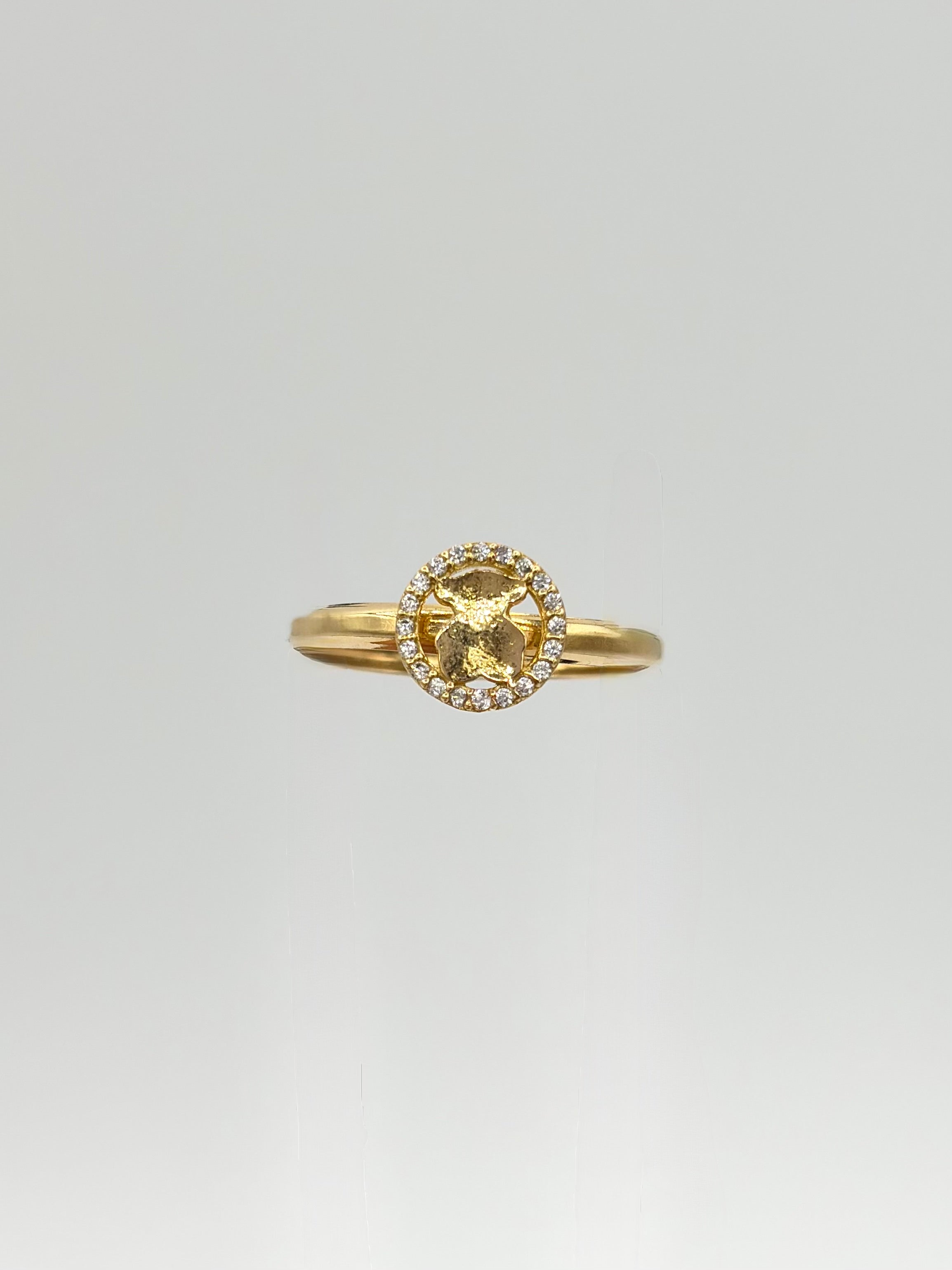Anillo Oso medalla circones blancos  Oro amarillo 18k / Talla 9/2 / 1,35 Gr