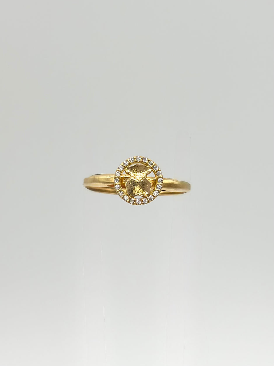 Anillo Oso medalla circones blancos  Oro amarillo 18k / Talla 9/2 / 1,35 Gr