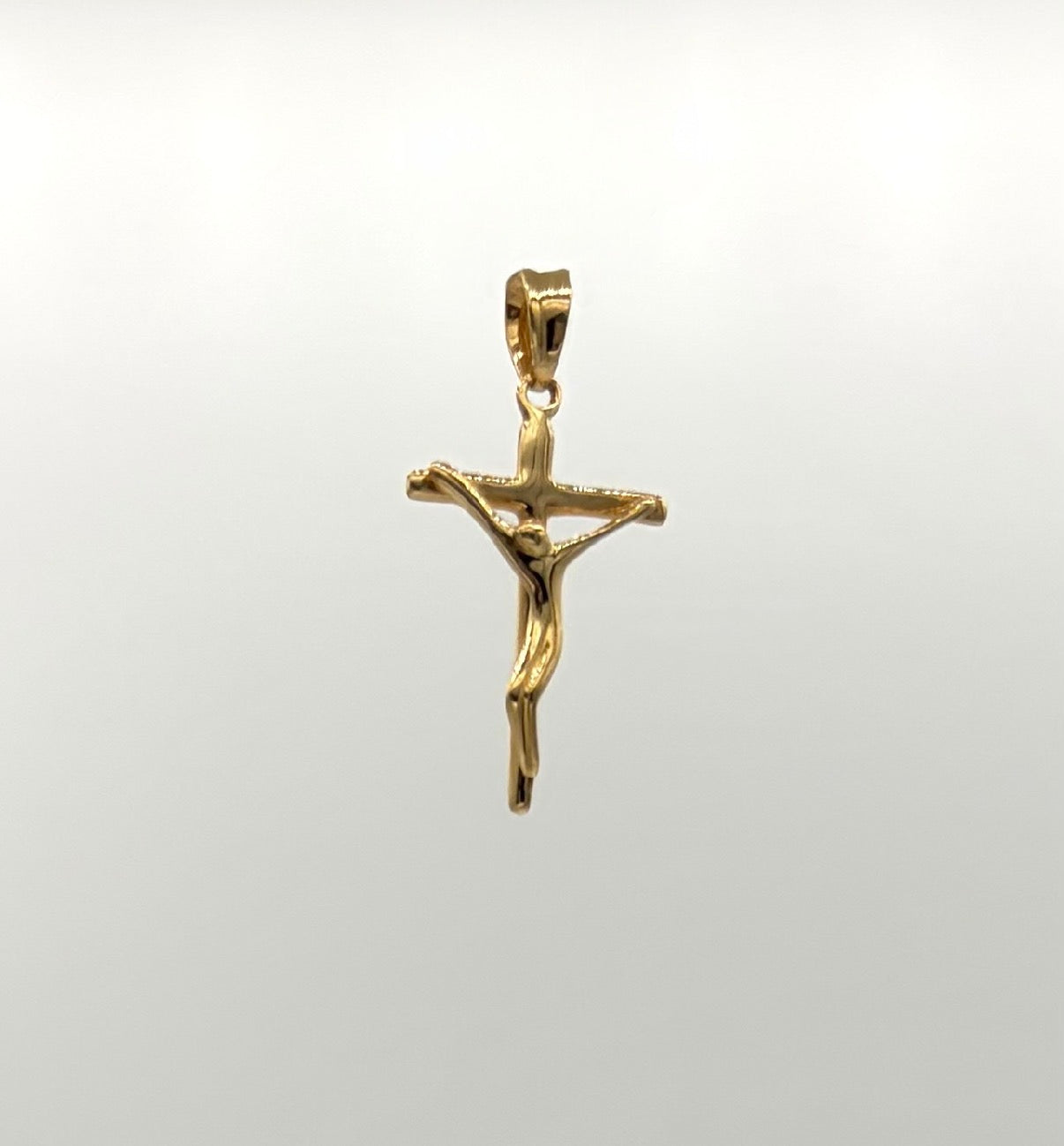 Dije Cruz cristo Oro amarillo 18k 1,08 Gr / 1,5 Cm