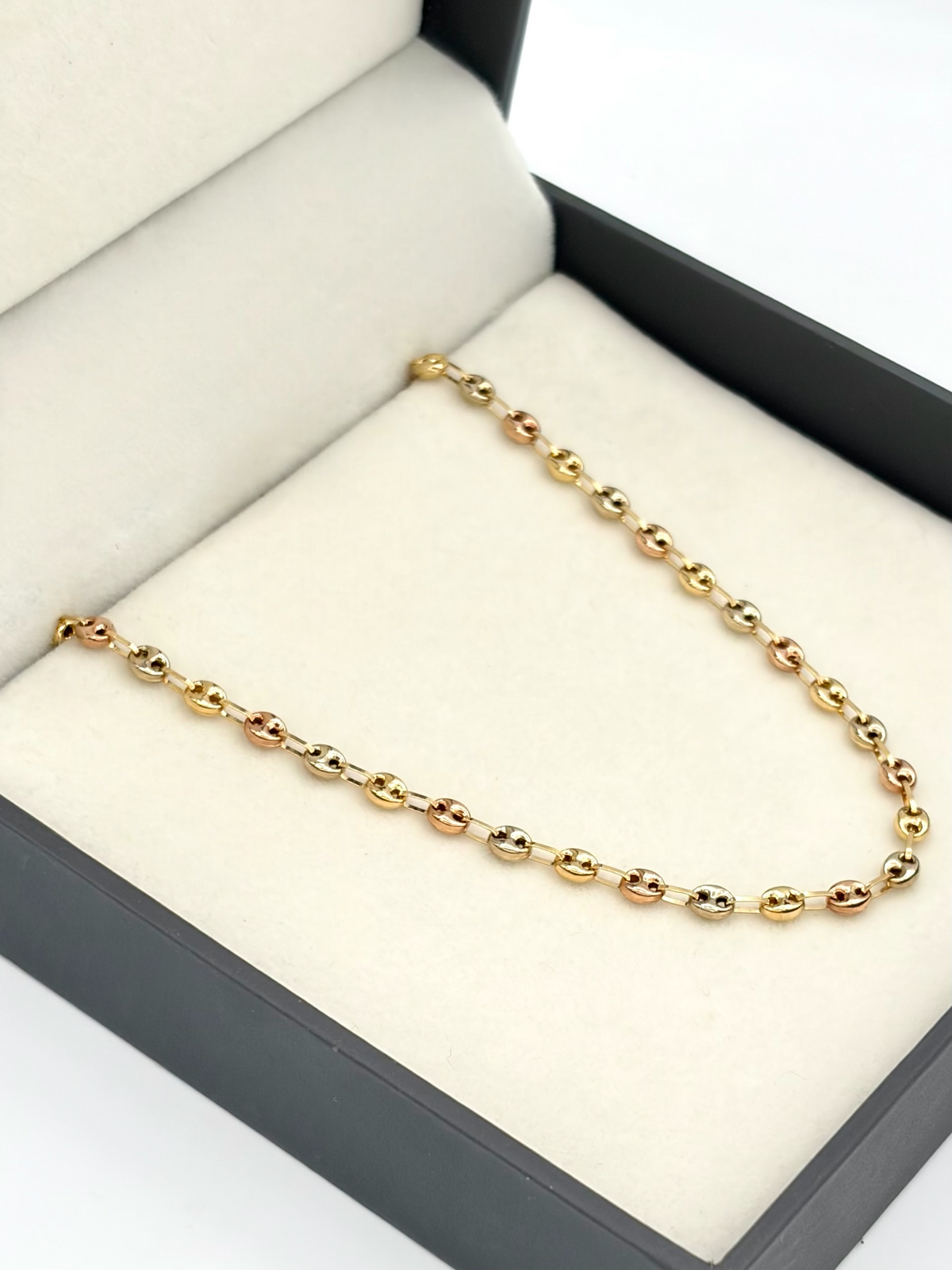 Tobillera eslabon gc Tres oros 18k 2,93 Gr / 3 mm / 25,5 Cm Broche 0,15