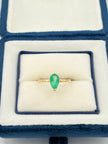 Anillo esmeralda gota  Oro amarillo 18k / Talla 6 / 1,15 Gr