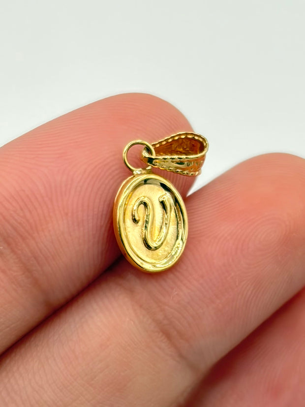 Dije Inicial cursiva V Oro amarillo 18k 0,41 Gr / 0,7 mm