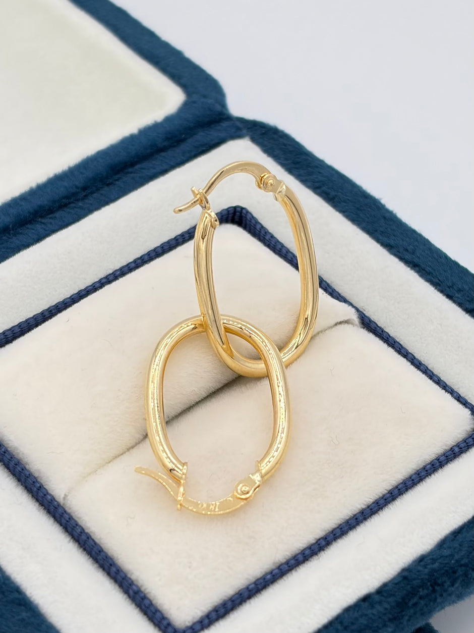 Candonga Ovalada lisa  Oro amarillo 18k 1,50 Gr / 1,5 Cm