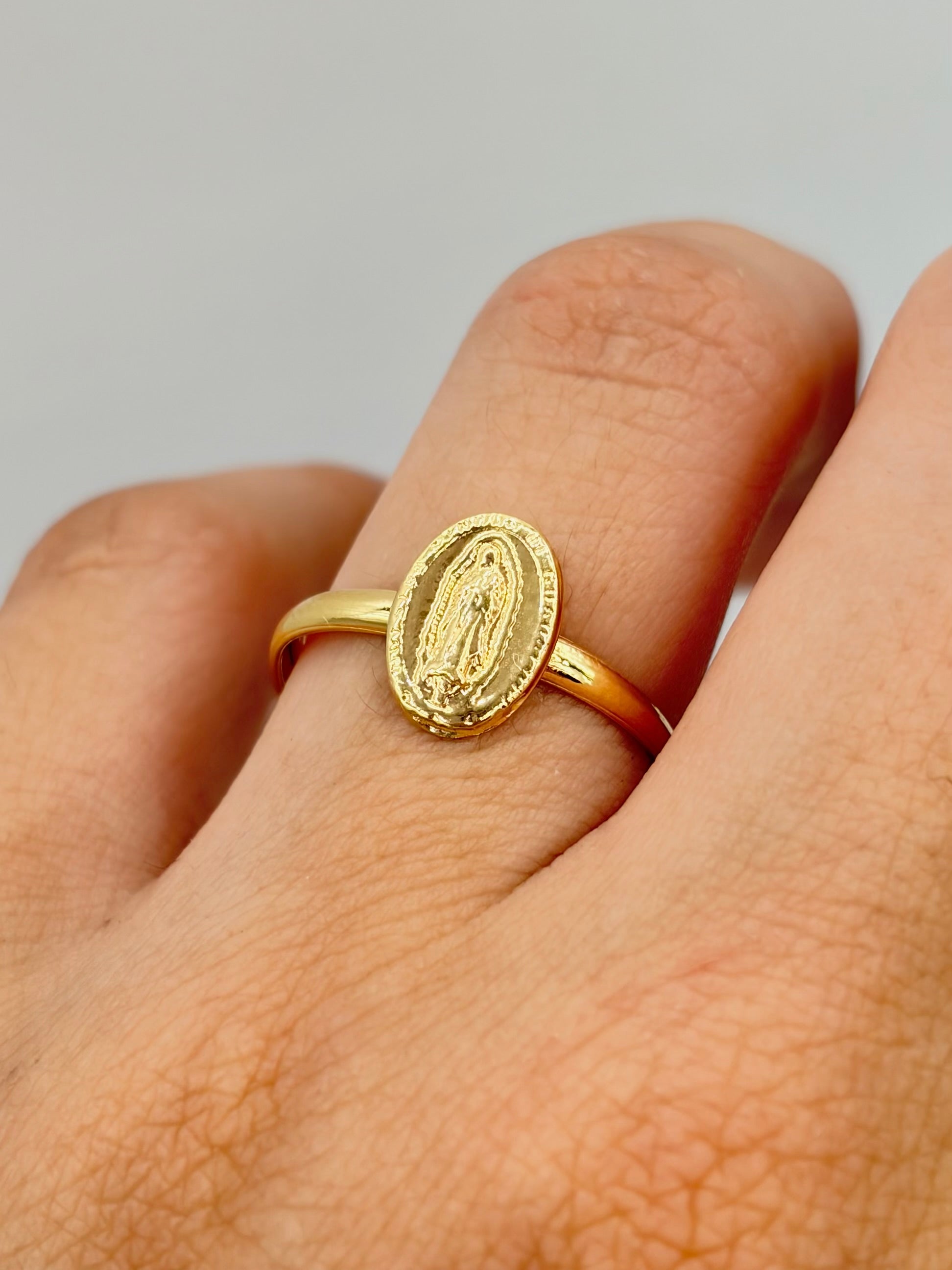 Anillo virgen guadalupe  Oro amarillo 18k / Talla 7 / 0,81 Gr