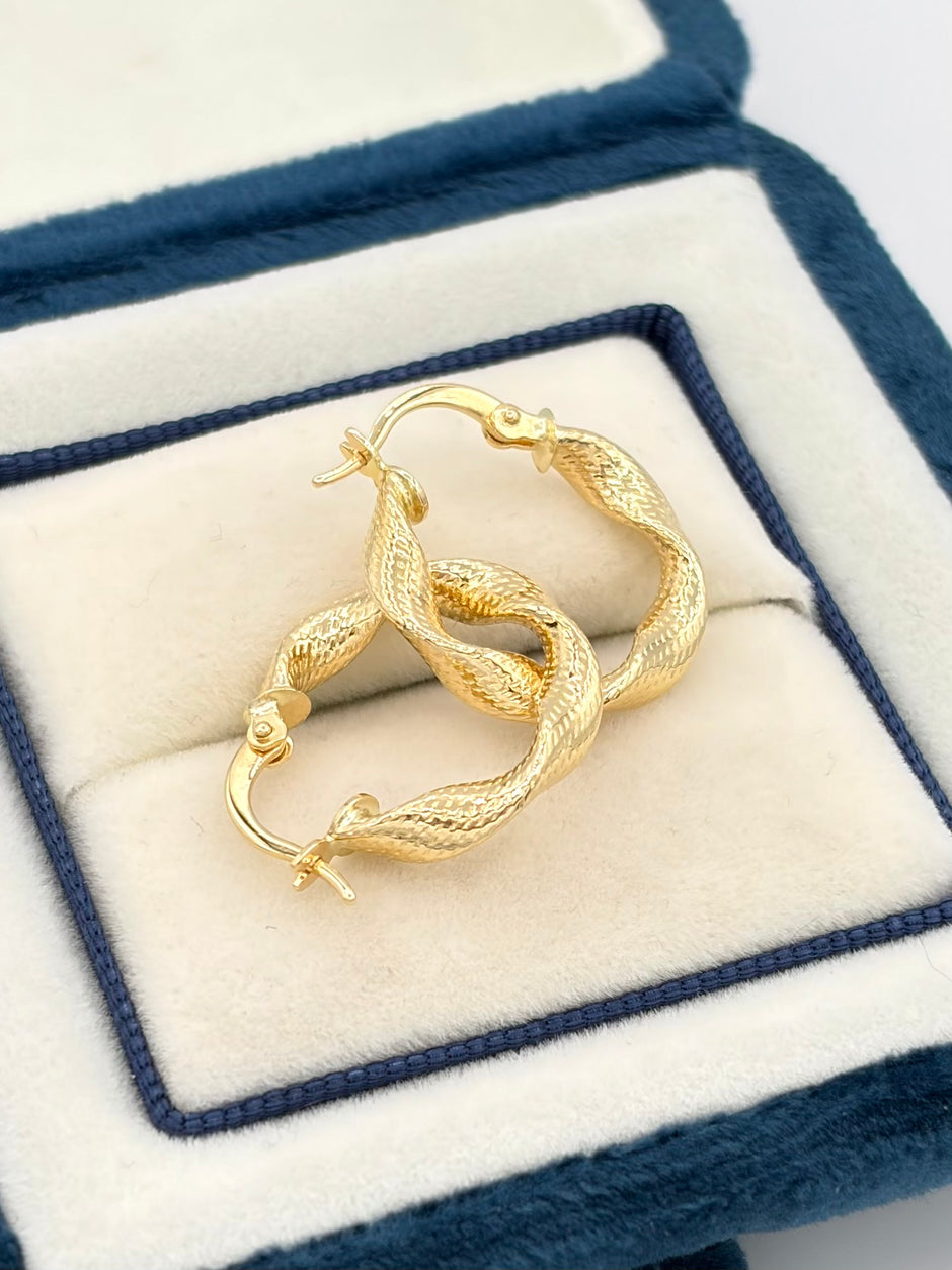 Candonga Melcocha punteada Oro amarillo 18k 1,95 Gr / 2 Cm