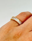 Anillo circones blanco rectangular Oro amarillo 18k / Talla 5 / 2,57 Gr