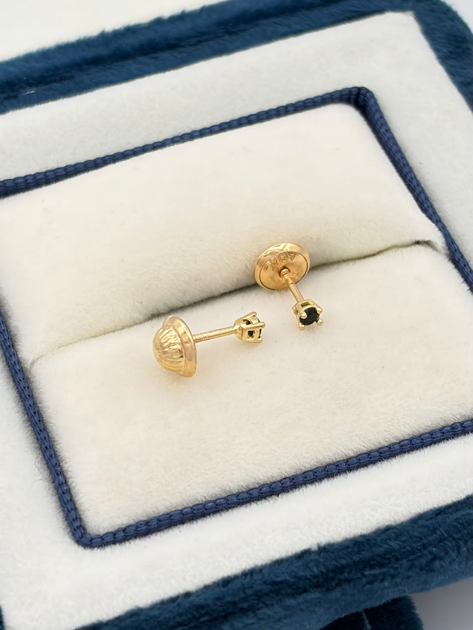 Topos circon negro Oro amarillo 18k 0,46 Gr / 2 mm