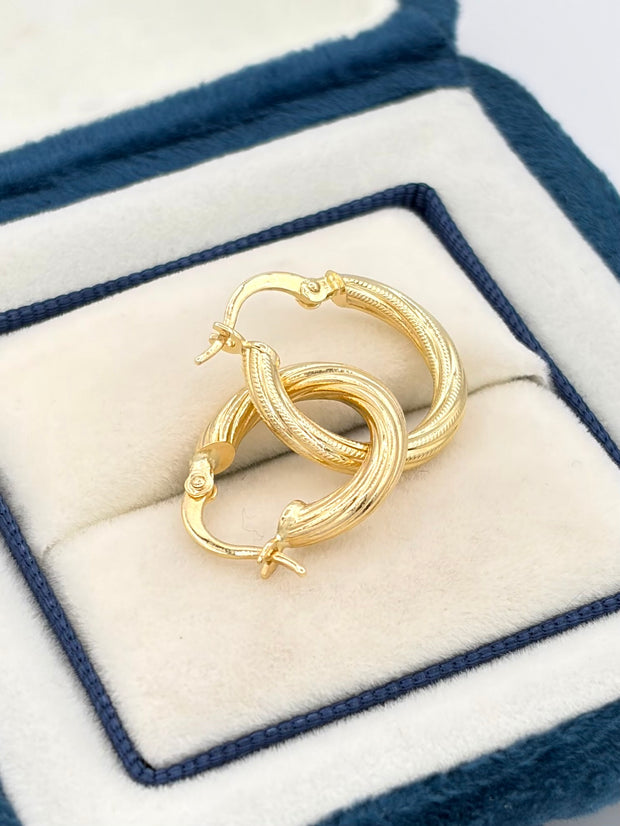 Candonga semi entorchada rayada Oro amarillo 18k 1,72 Gr / 1,7 Cm