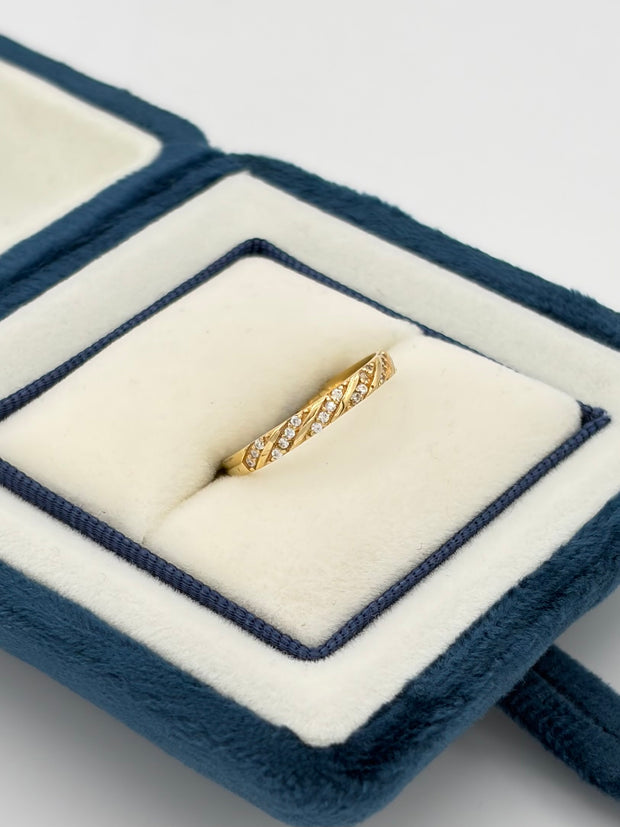 Anillo argolla circones blancos Oro amarillo 18k / Talla 7 / 1,55 Gr