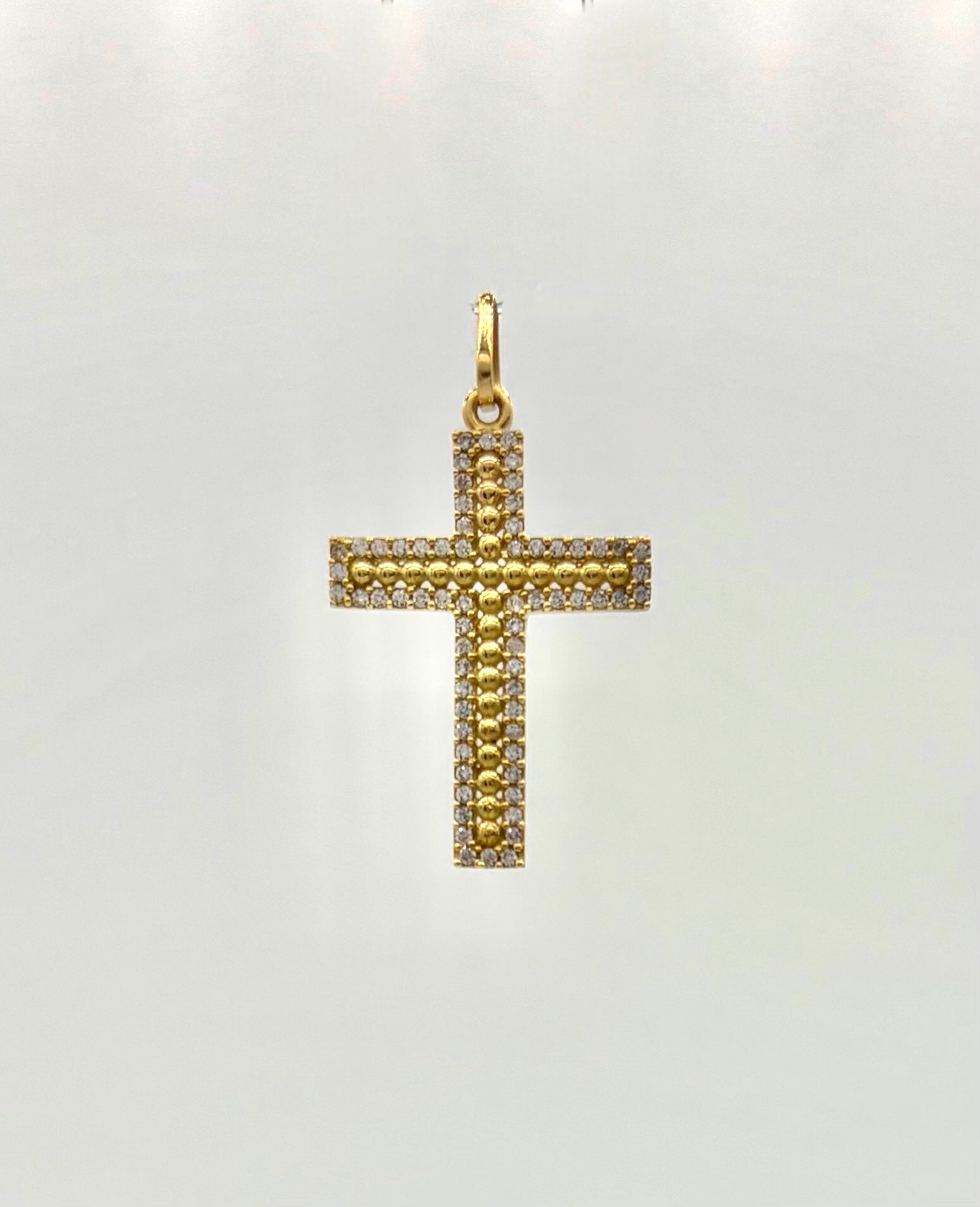 Dije cruz balines con circones blancos Oro amarillo 18k 1,73 Gr / 3,0 Cm