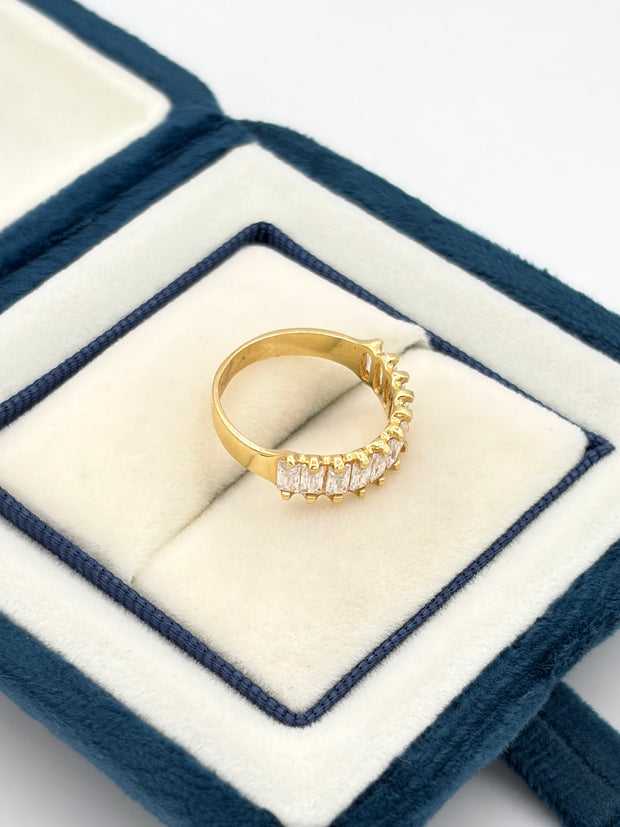 Anillo circones blanco rectangular Oro amarillo 18k / Talla 5 / 2,57 Gr