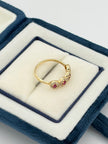 Anillo circones fucsia-blanco Oro amarillo 18k / Talla 5 / 2,06 Gr