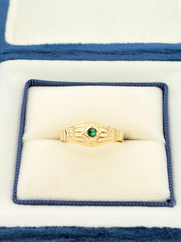 Anillo Troquelado circon verde  Oro amarillo 18k / Talla 8 / 1,05 Gr