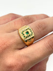 Anillo Troquelado cuadrado circones verdes  Oro amarillo 18k / Talla 9 / 4,34 Gr