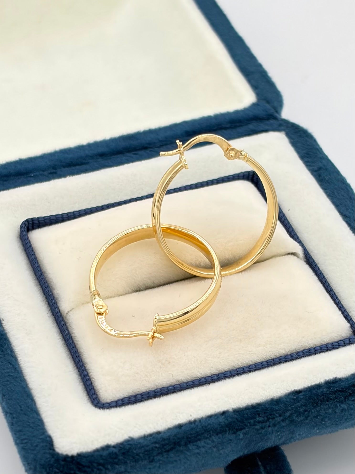 Candonga Redonda plana lisa doble Oro amarillo 18k 1,71 Gr / 2 Cm