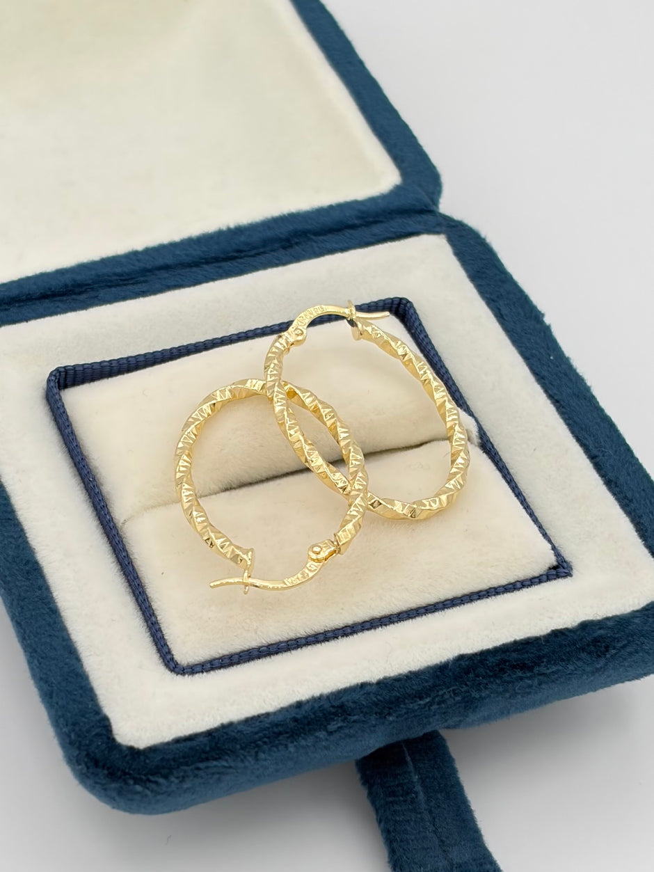 Candonga ovaladas entorchadas diamantadas Oro amarillo 18k 1,77 Gr / 2 Cm