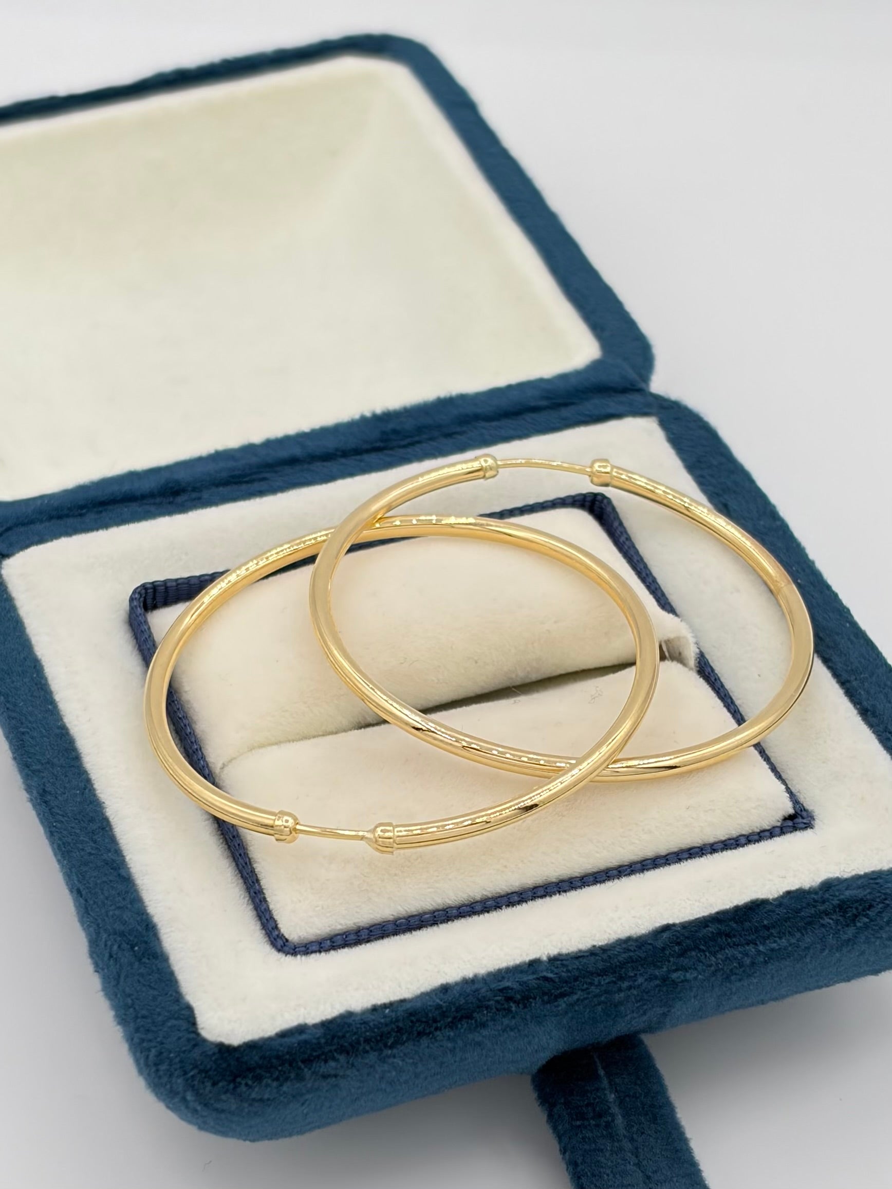 Candonga Broche escondido redonda lisa Oro amarillo 18k 3,67 Gr / 4,3 Cm