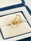 Candonga triangular mini lisa Oro amarillo 18k 1,17 Gr / 1,3 Cm