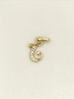 Dije Inicial cursiva G circones blancos  Oro amarillo 18k 0,53 Gr / 0,7 mm