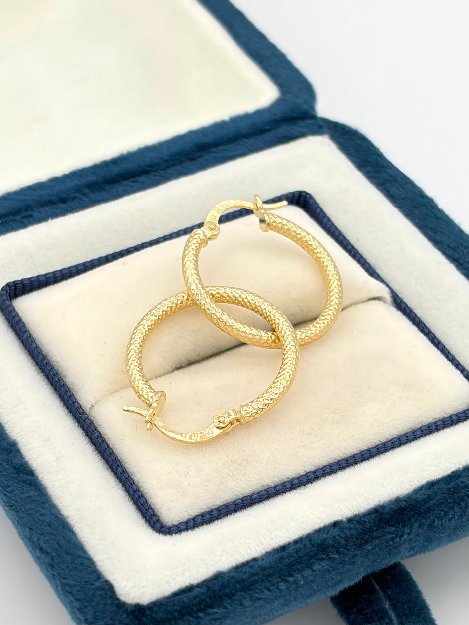 Candonga Punteadas Oro amarillo 18k 1,43 Gr / 2 Cm