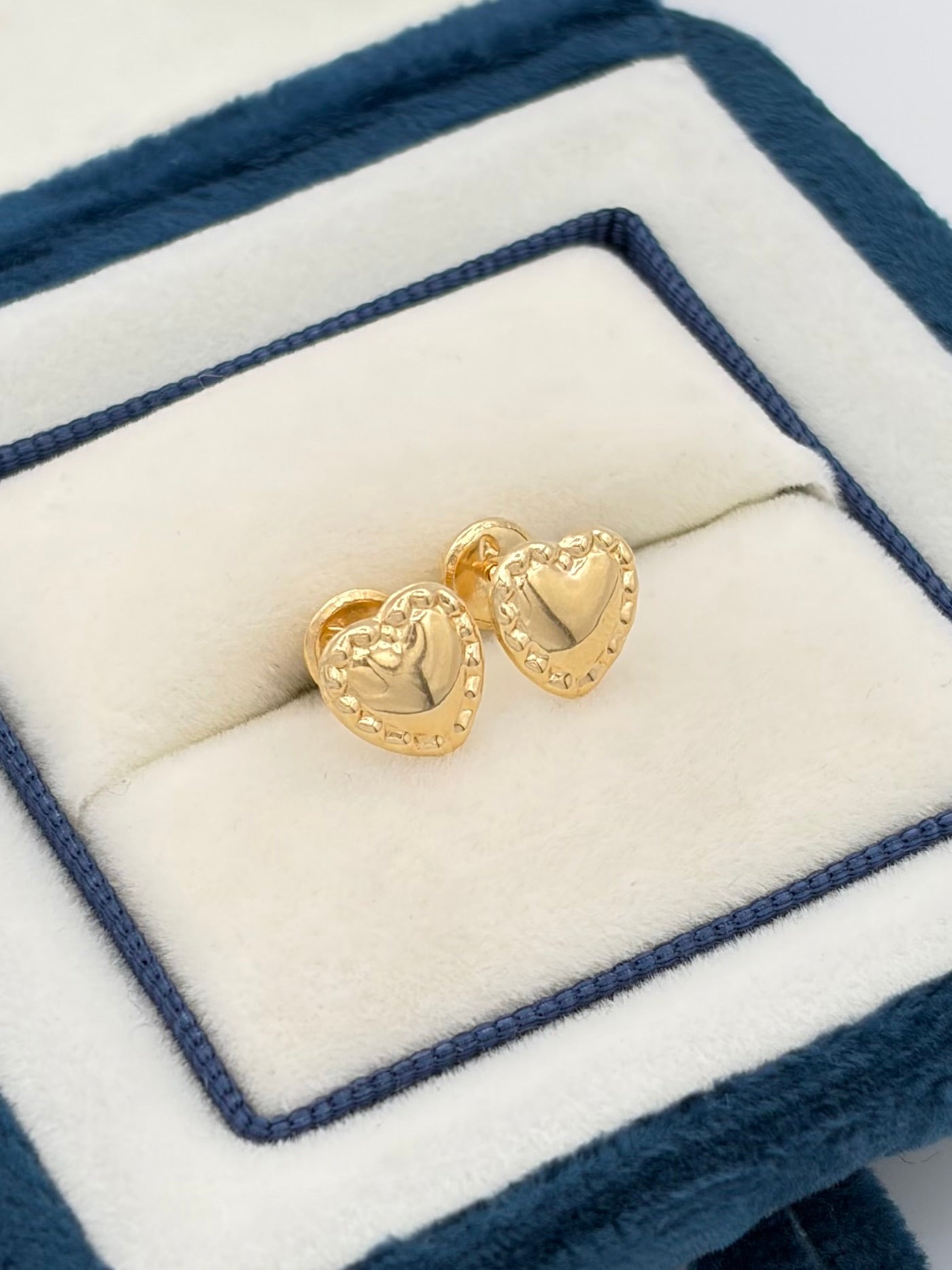 Topos corazon bordes Oro amarillo 18k 0,73 Gr / 7 mm