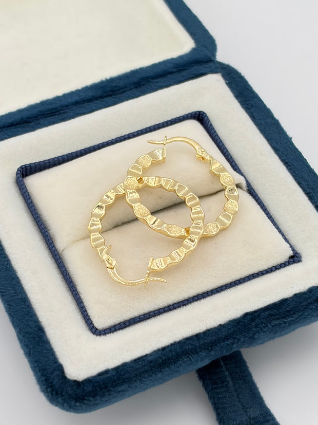 Candonga chapadas Oro amarillo 18k 1,69 Gr / 2,4 Cm