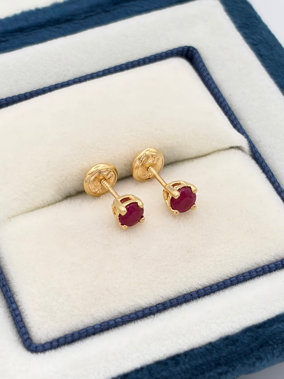 Topos rubi Oro amarillo 18k 0,83 Gr / 4 mm