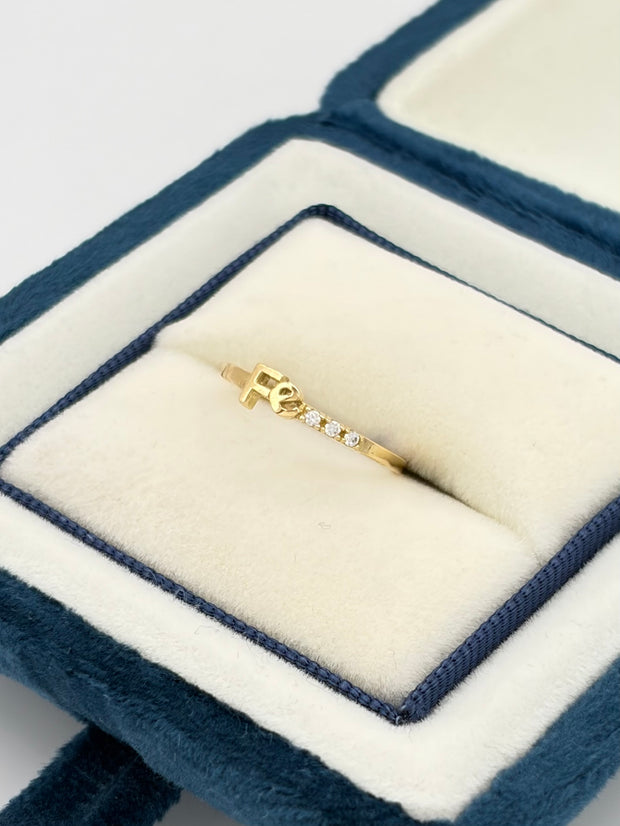 Anillo Fe circones de lado  Oro amarillo 18k / Talla 4/2 / 1,09 Gr