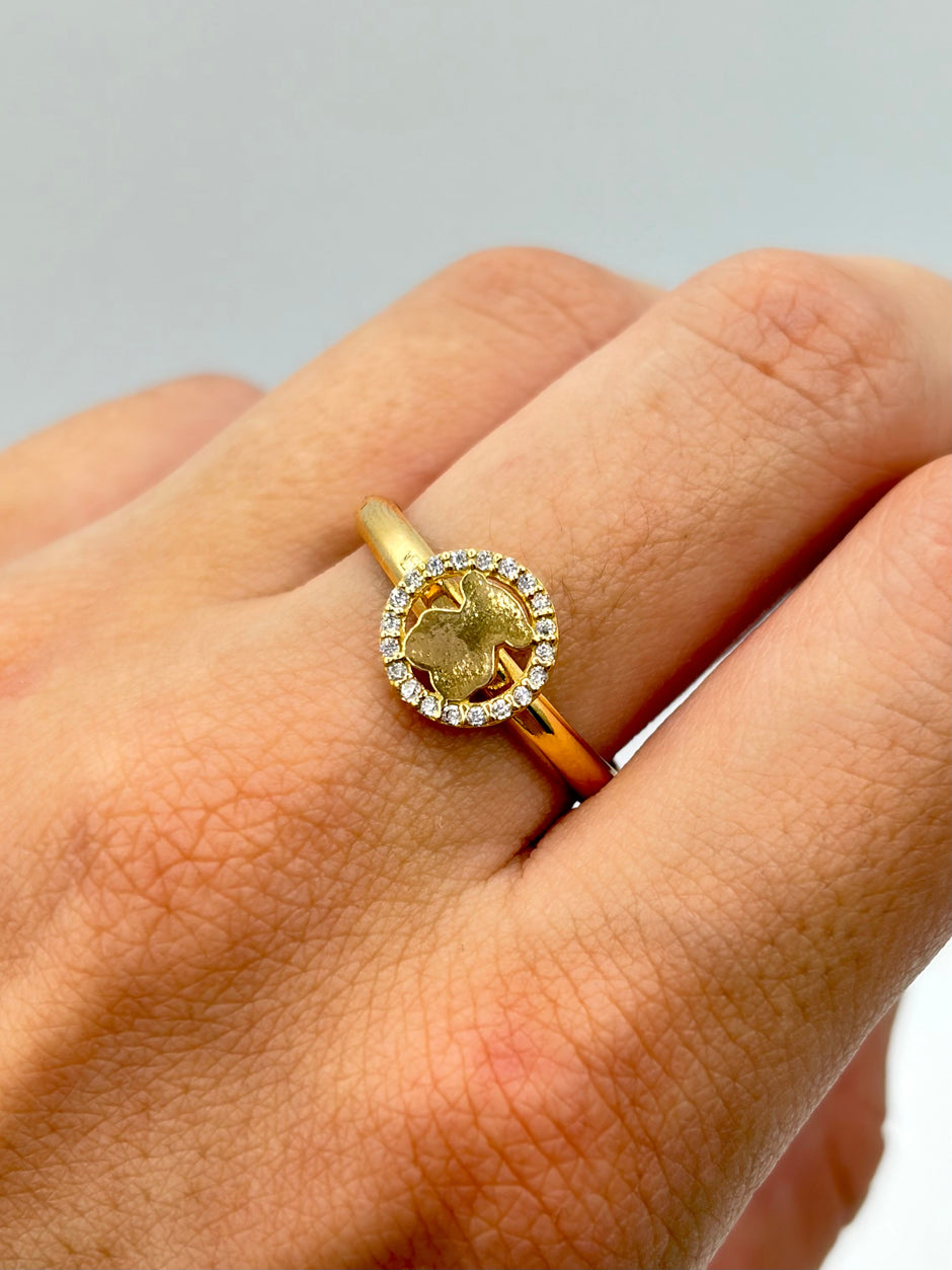 Anillo Oso medalla circones blancos  Oro amarillo 18k / Talla 9/2 / 1,35 Gr