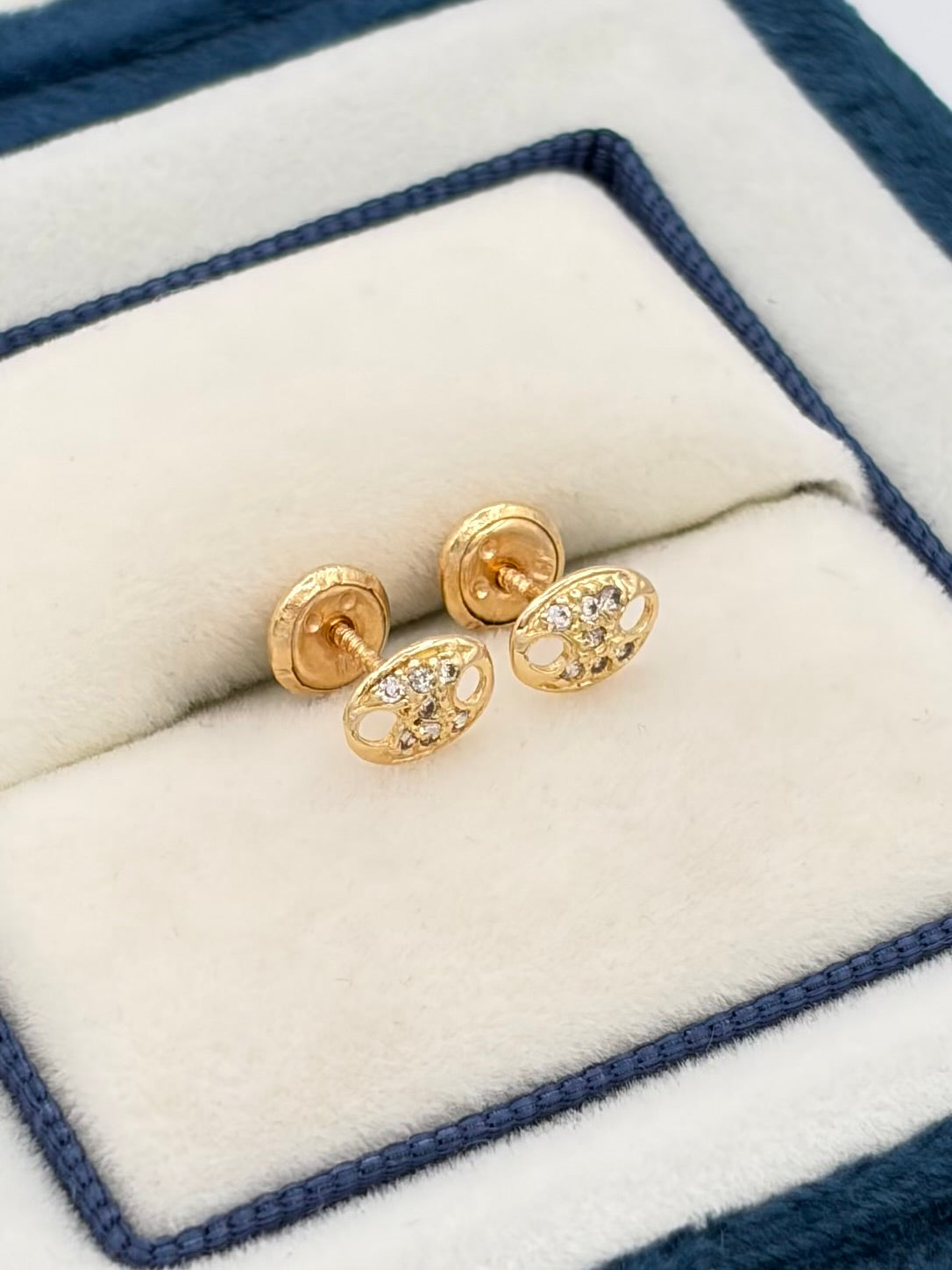 Topos eslabon circones blancos  Oro amarillo 18k 0,74 Gr / 5 mm
