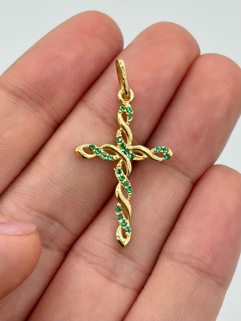 Dije cruz entrelazada circones verdes Oro amarillo 18k 1,20 Gr / 3,2 Cm
