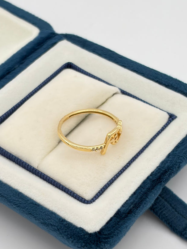 Anillo Fe con corazon  Oro amarillo 18k / Talla 7 / 1,39 Gr