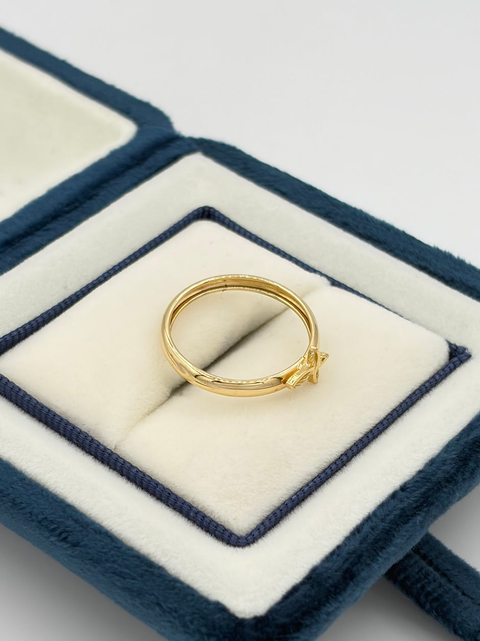 Anillo Cruz  Oro amarillo 18k / Talla 6/2 / 0,97 Gr