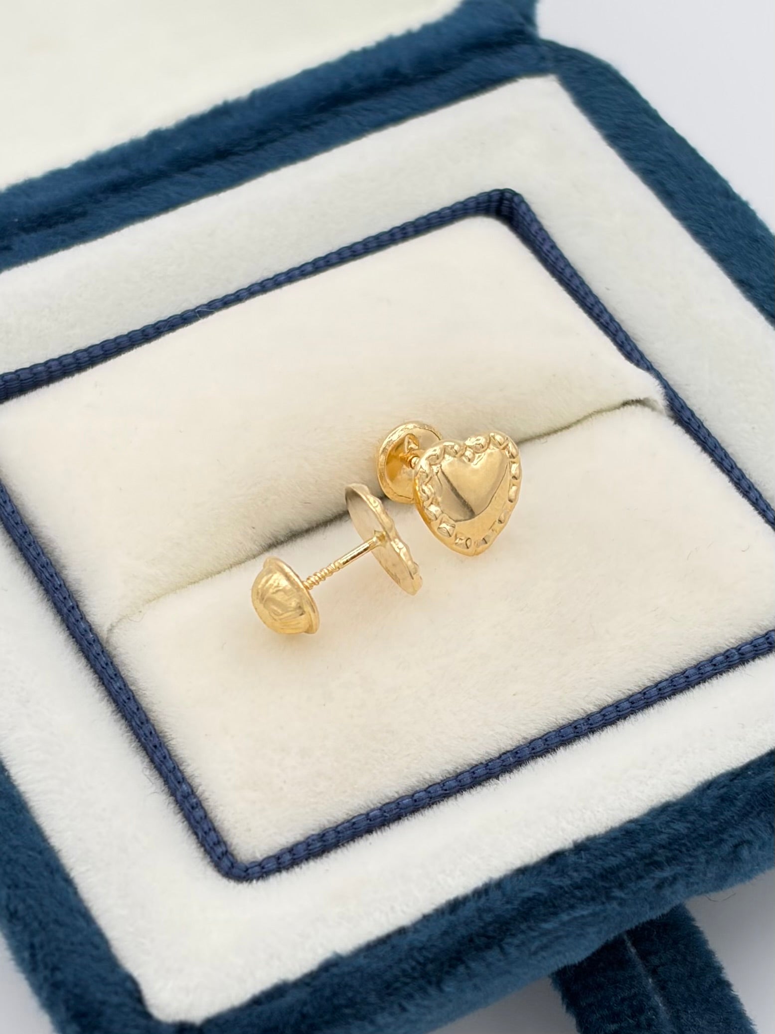 Topos corazon bordes Oro amarillo 18k 0,73 Gr / 7 mm
