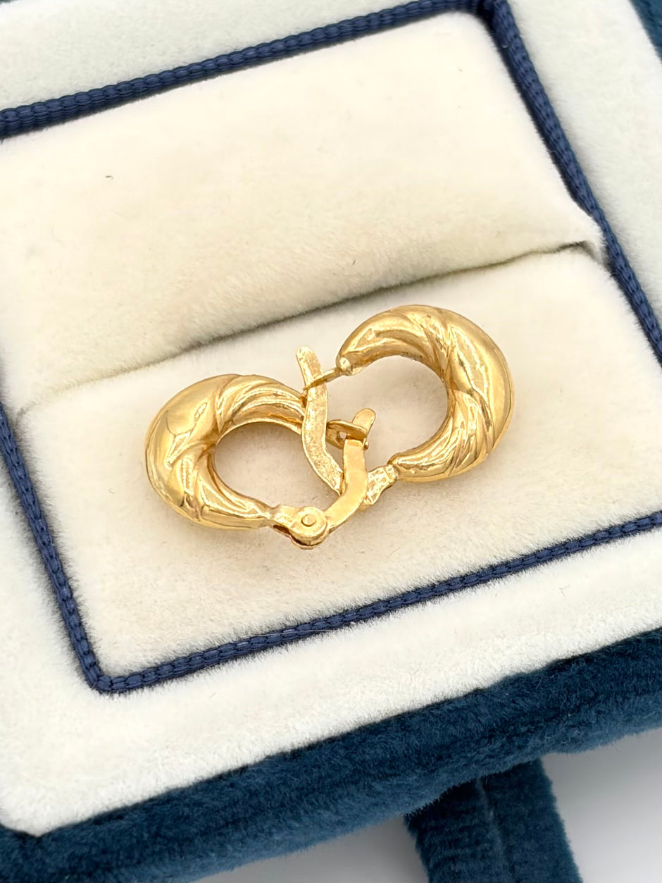 Candonga Semi rayadas de bebe  Oro amarillo 18k 1,21 Gr / 1 Cm