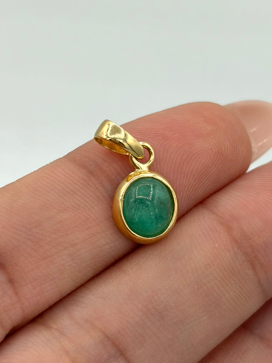 Dije Cabujon de esmeralda Oro amarillo 18k 0,75 Gr / 8 mm