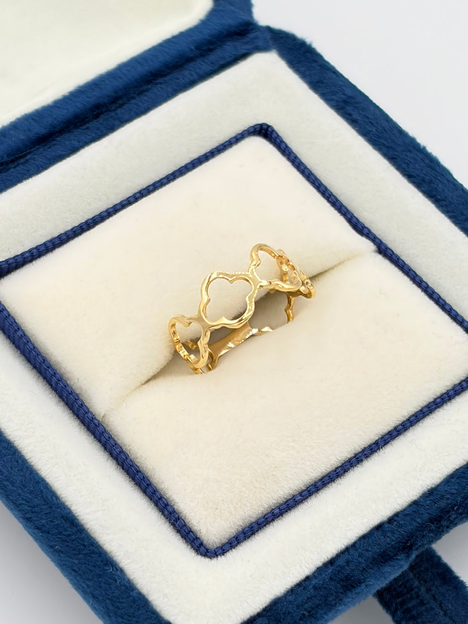 Anillo Silueta de trébol Oro amarillo 18k / Talla 4/2 / 1,10 Gr