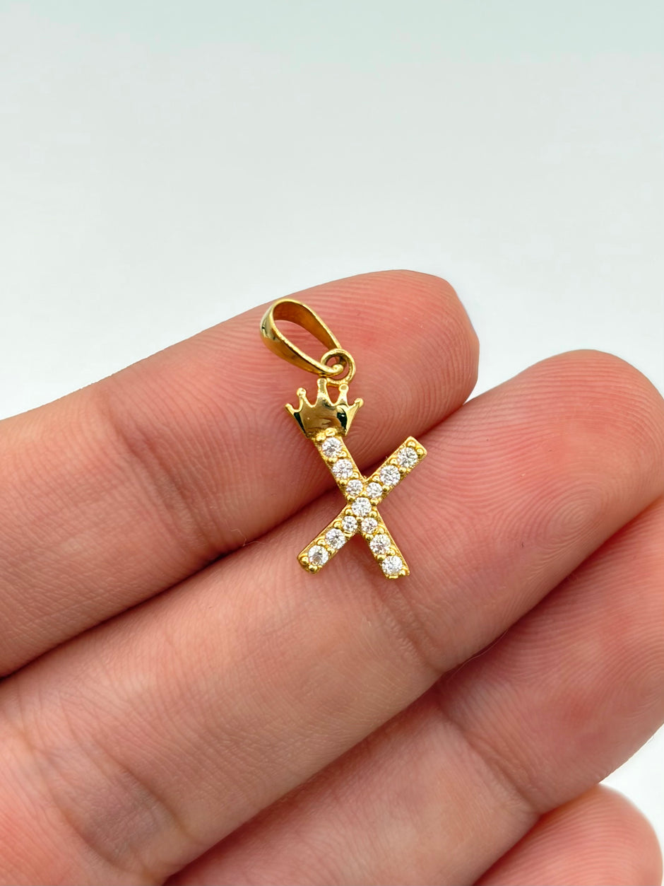 Dije Inicial X circones blancos corona  Oro amarillo 18k 0,78 Gr / 0,8 mm