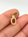 Dije Inicial O circones blancos corona  Oro amarillo 18k 0,80 Gr / 0,7 mm