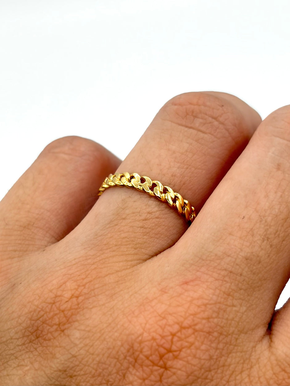 Anillo Cubano Oro amarillo 18k / Talla 7 / 1,29 Gr