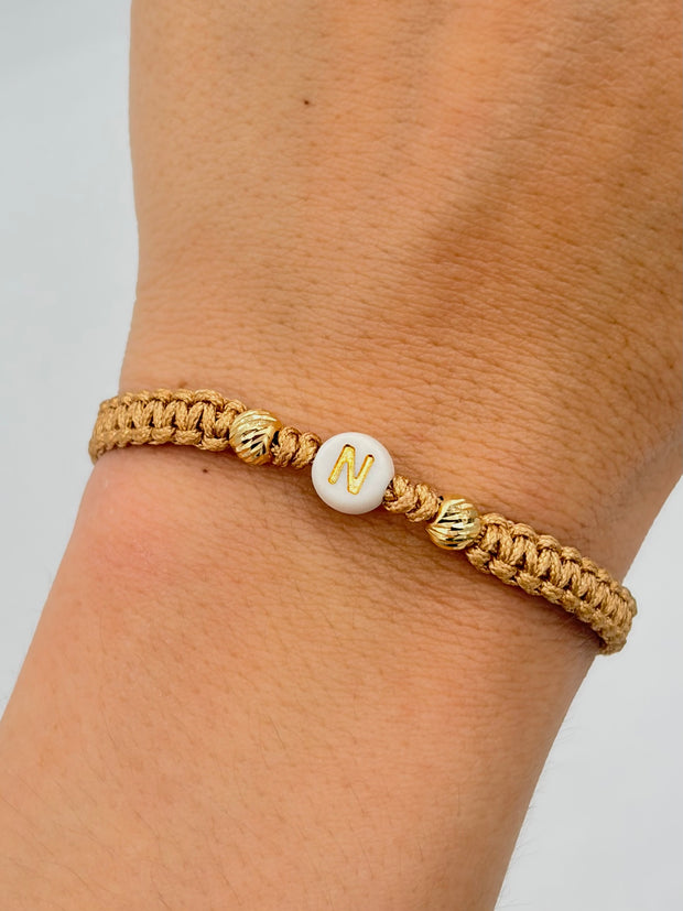 Pulsera tejida letra N 2BD #5 hilo beige Oro amarillo 18k 0,14 Gr