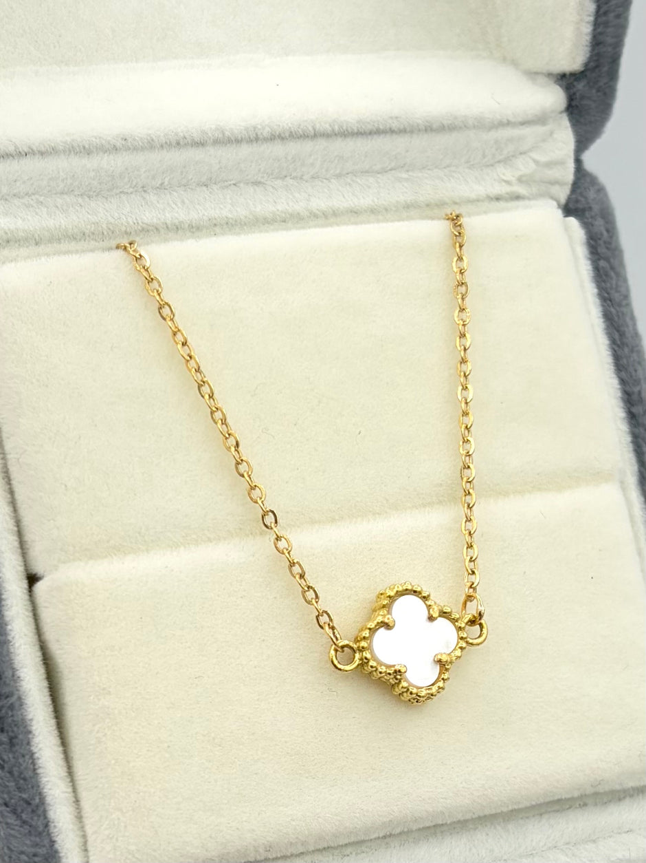 Pulso aro seguido trebol nacar Oro amarillo 18k 2,13 Gr / 1,5 mm / 18,3 Cm Broche 0,15