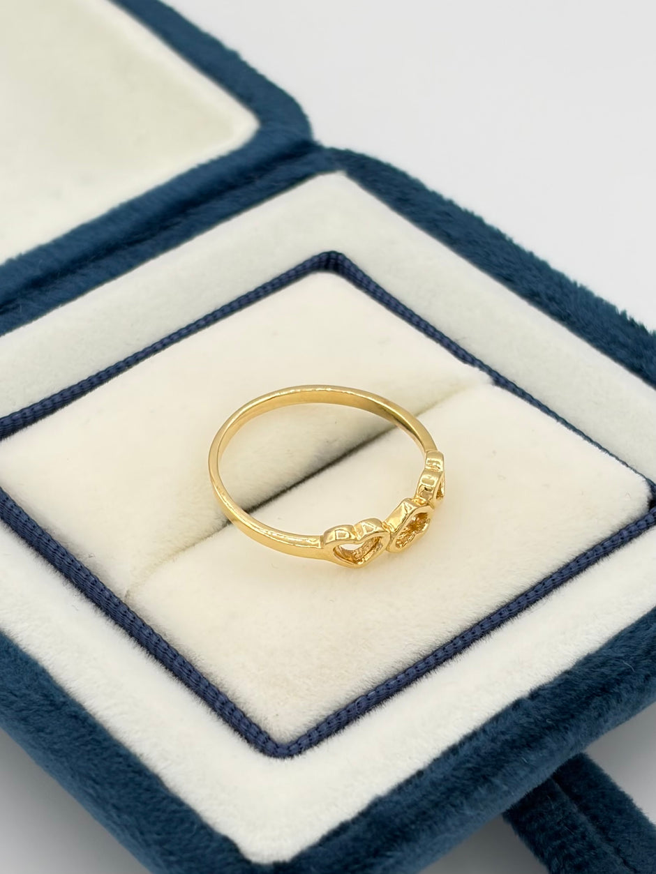 Anillo 3 Corazaones  Oro amarillo 18k / Talla 7 / 1,74 Gr