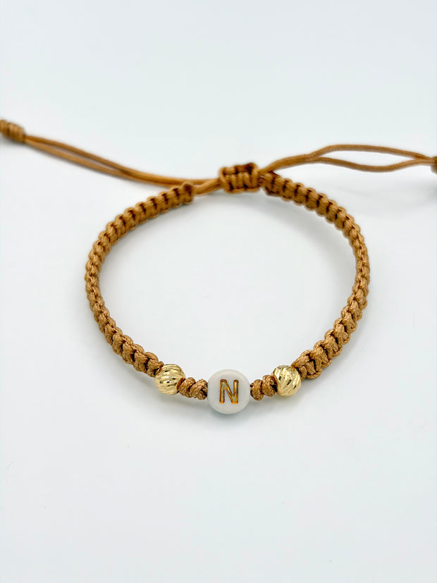 Pulsera tejida letra N 2BD #5 hilo beige Oro amarillo 18k 0,14 Gr