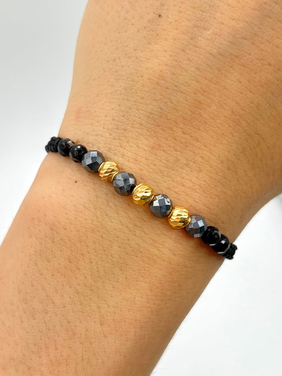 Pulsera tejida 3BD #5 piedras negras hilo negro Oro amarillo 18k 0,43 Gr