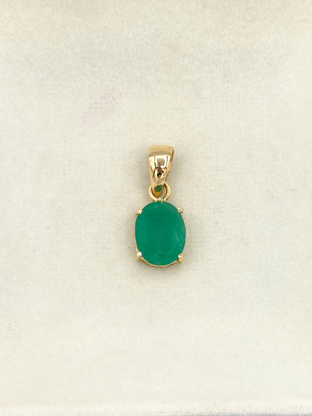 Dije Esmeralda ovalada Oro amarillo 18k 1 Gr / 9 mm